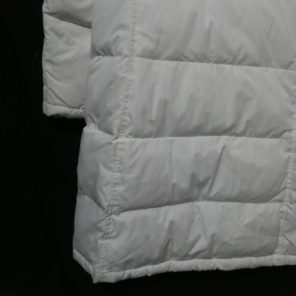 Liz Claiborne | medium | Reversible Black - White Quilted Puffer Coat - Picture 10 of 16